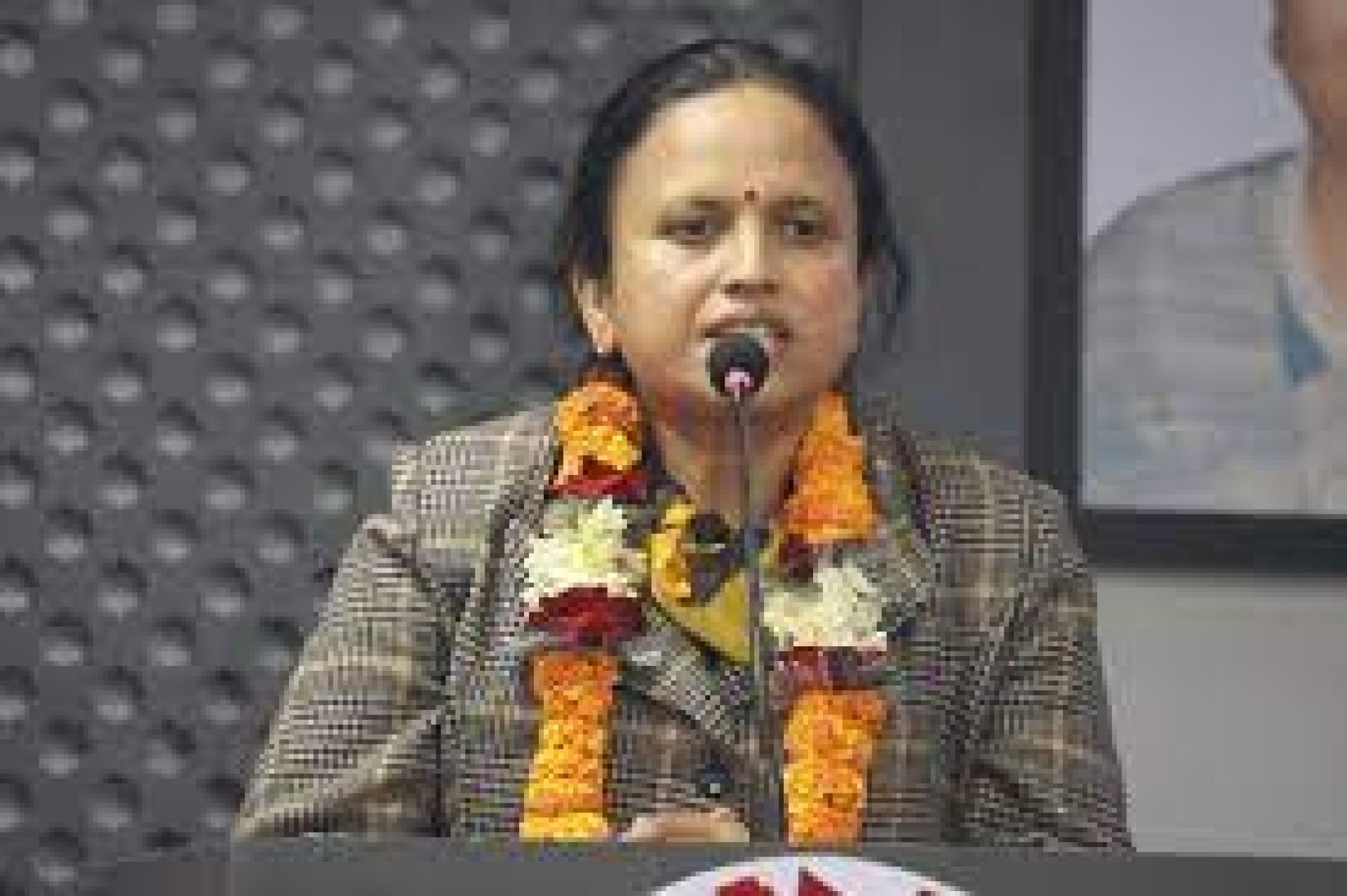 सरकार सुशासनका पक्षमा दृढताका साथ अघि बढेको छः मन्त्री शर्मा